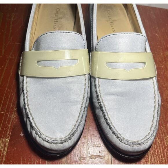 COLE HAAN - Women's Penny Loafer - REFLECTIVE SILVER - Size 7.5 M Slip On - Picture 5 of 12